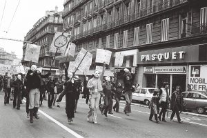 1er mai 1978 : le GLH manifeste masqué en fin de cortège